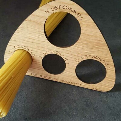 Doseur de spaghettis en bois découpé au laser