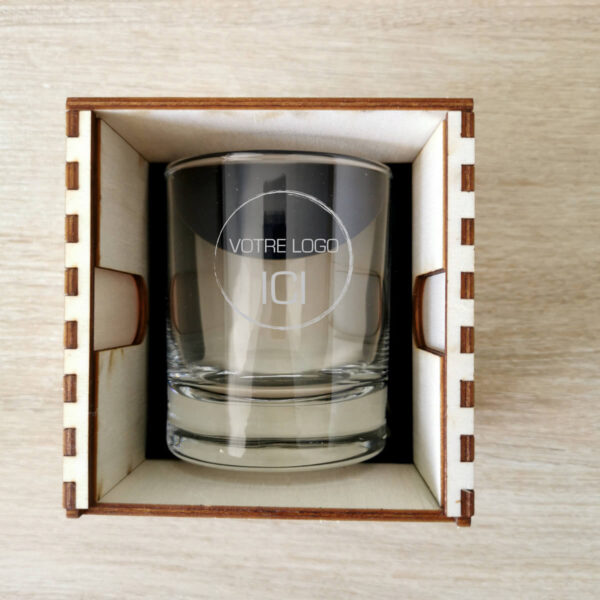 Coffret bois avec 1 verre à whisky 20cl personnalisé avec logo gravé au laser