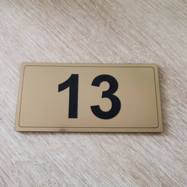 Numéro de table avec numéro personnalisé en plastique