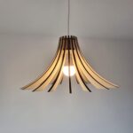 Luminaire éventail en bois contreplaqué découpé au laser
