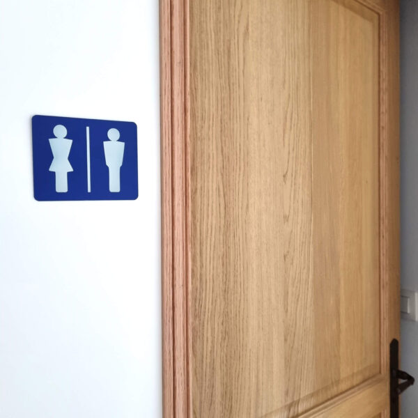 Plaque pictogramme toilettes hommes femmes en aluminium anodisé bleu fixation par adhésif 3M